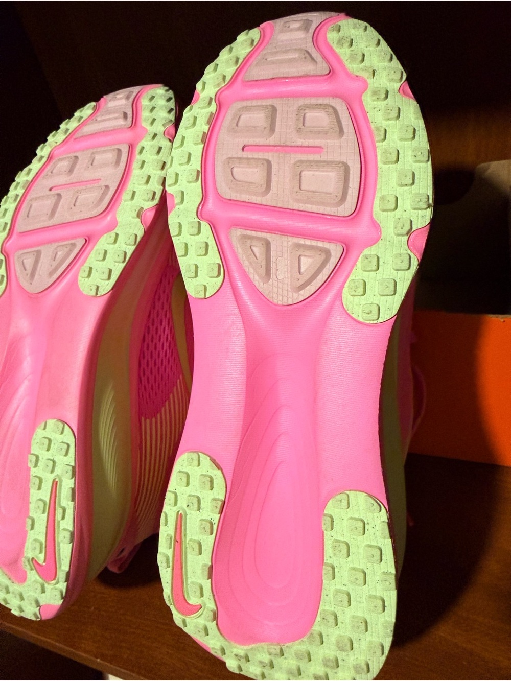 Nike Vomero 18 - Picture 4 of 6